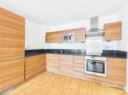 Flat 37, Projection West, Merchants Place, Reading RG1 1ET