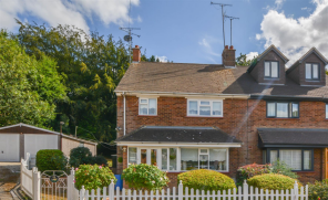 34, Firsgrove Crescent, Brentwood CM14 5JL