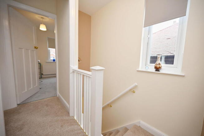 3 bed Semi-Detached for sale Image 9