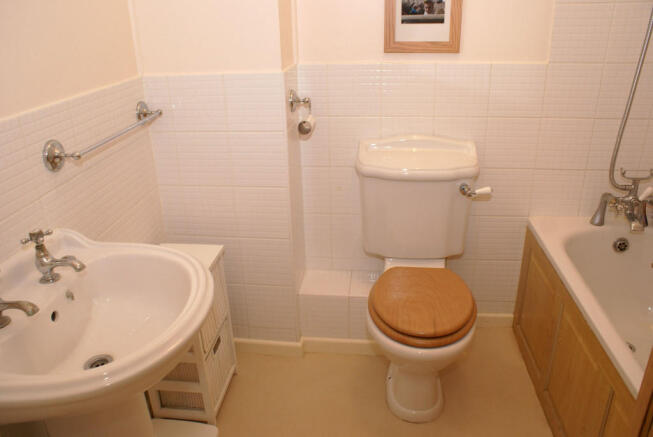 Photo 6