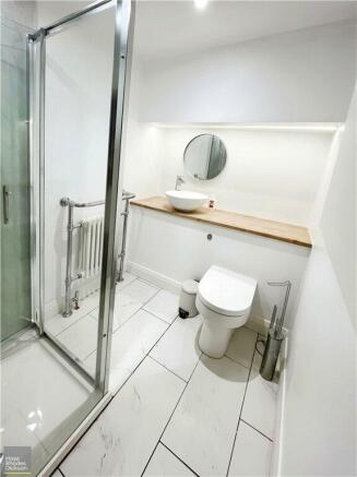 Annexe Shower Room