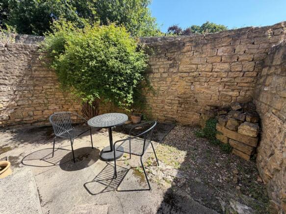 1 bed End of Terrace to rent Image 8