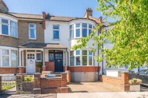 42, Haycroft Gardens, London NW10 3BN