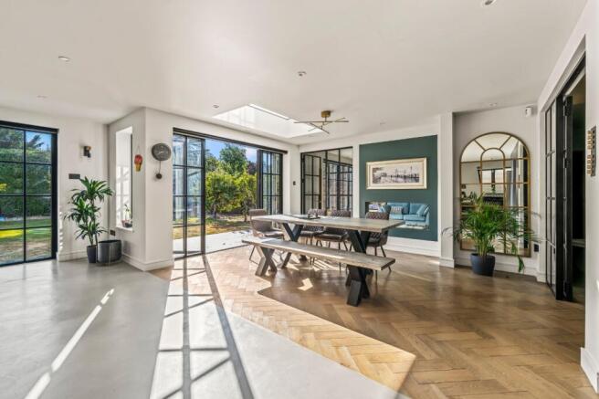 Kitchen/Dining