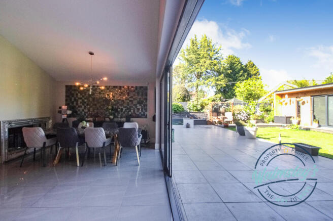 Aluminium sliding doors & dining