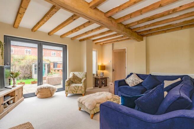 Living Room 2 .jpg
