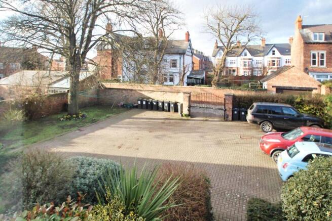 Flat 4 Parking.jpg