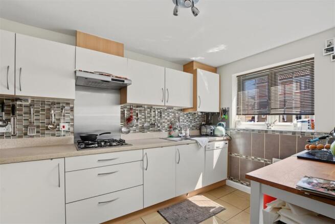 Kitchen_1.jpeg