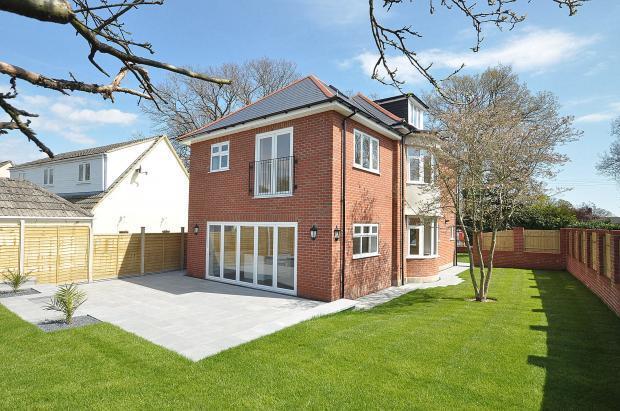 Garden/rear elev