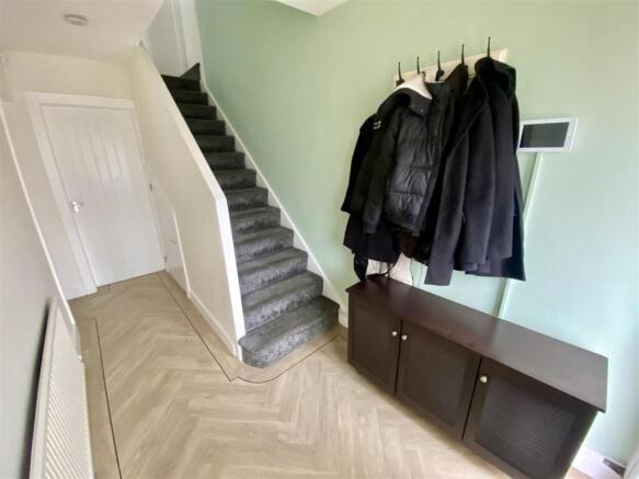 4 bed Semi-Detached for sale Image 12