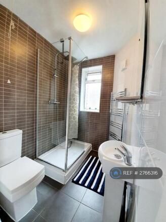 Gf Shower Room