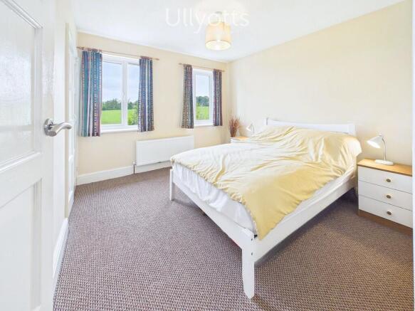 2 bed Semi-Detached for sale Image 11