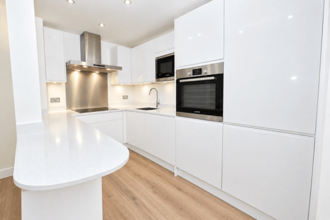 Eversley Park Road, Winchmore Hil, London, N21 photo 4