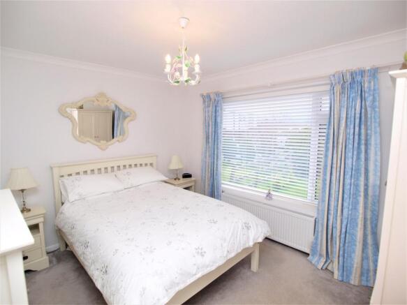 BEDROOM 2