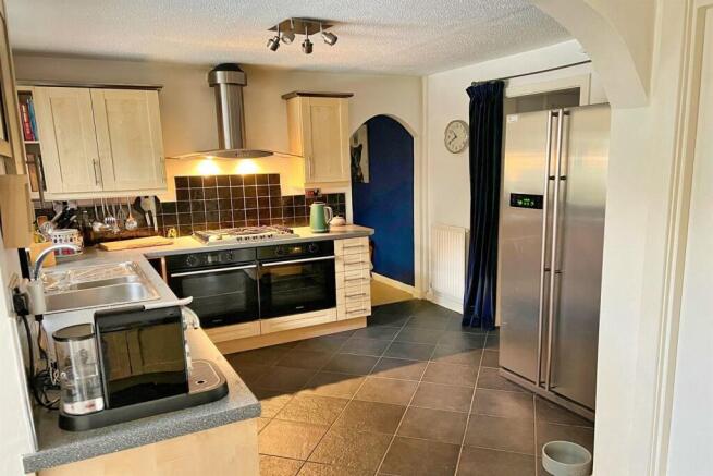 Kitchen b
