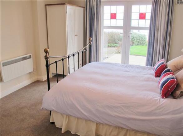 Bedroom (front)