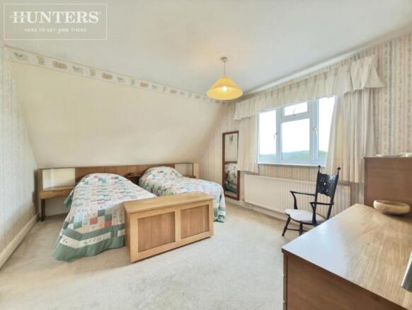 4 bed Detached for sale Image 11