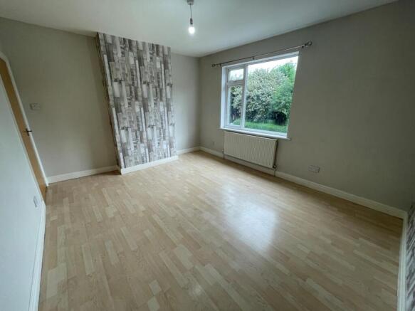 3 bed Terraced to rent Image 7