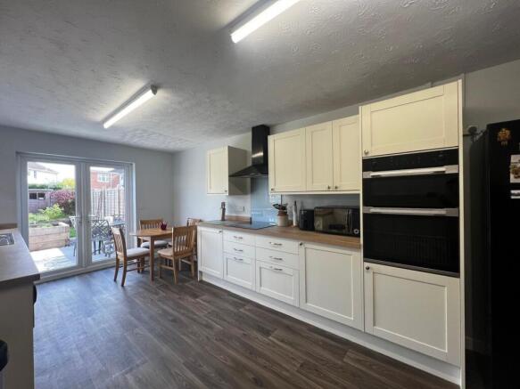 Kichen/Breakfast Room