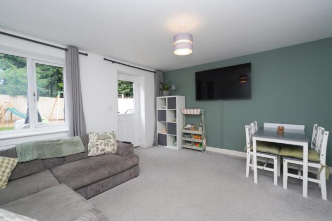 Sitting/Dining Room
