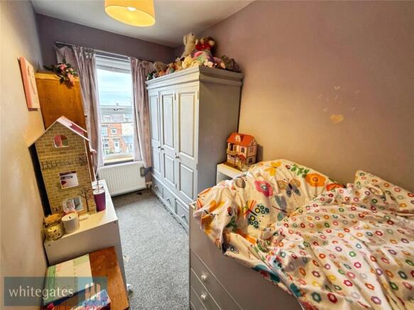 3 bed Terraced for sale Image 10