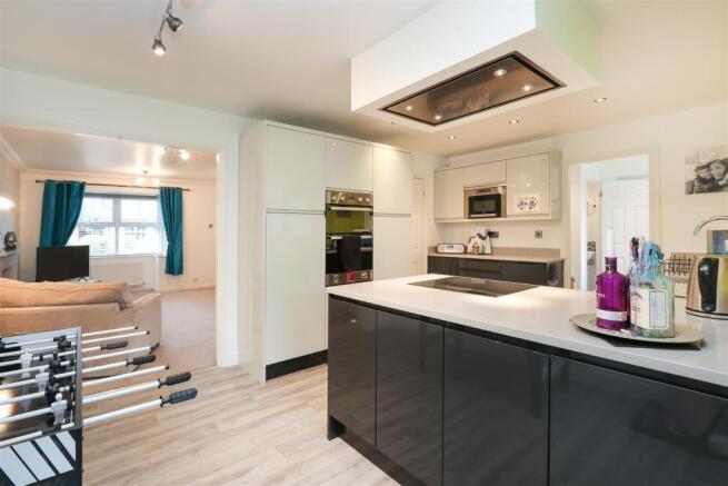 Kitchen6.jpg