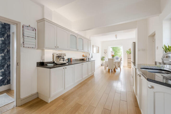 Kitchen 1