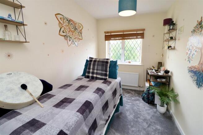 4 bed Detached for sale Image 12