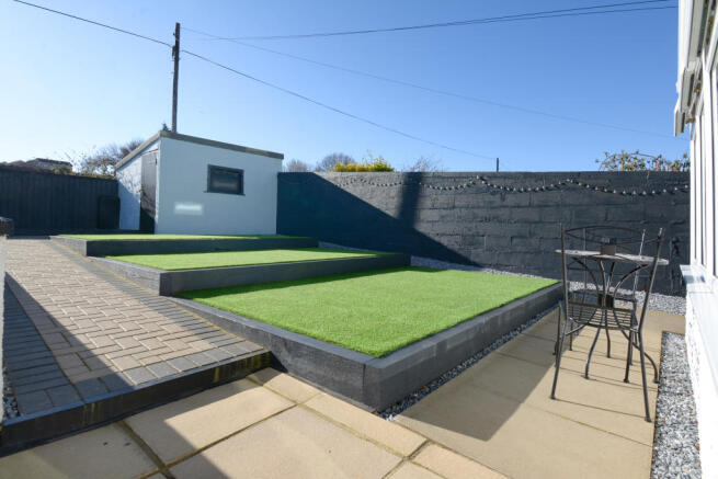 Rear Garden & Outbuilding