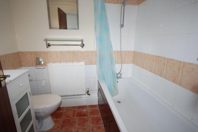G/F BATHROOM