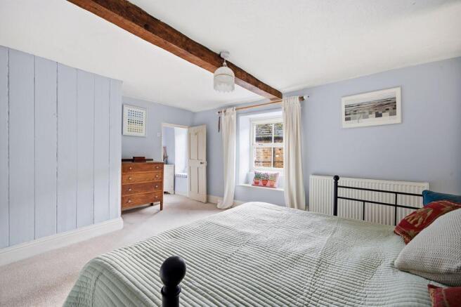 3 bed Semi-Detached for sale Image 9
