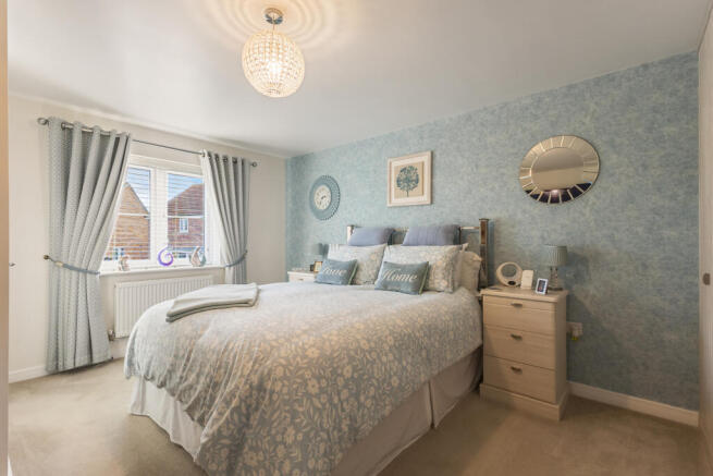 4 bed Detached for sale Image 11
