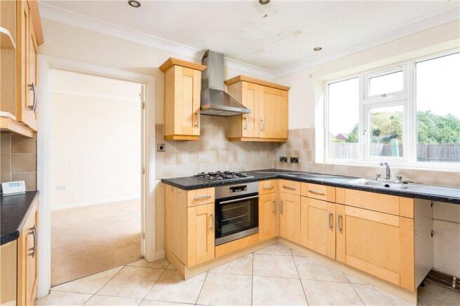 3 bed Semi-Detached for sale Image 3