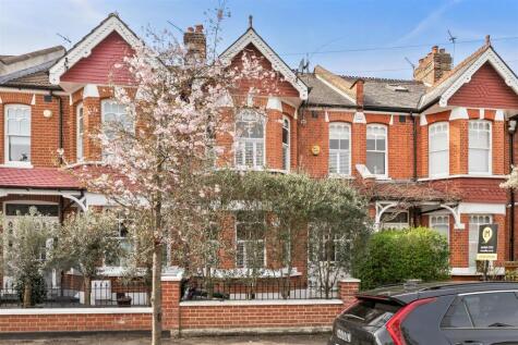 Braemar Avenue, London