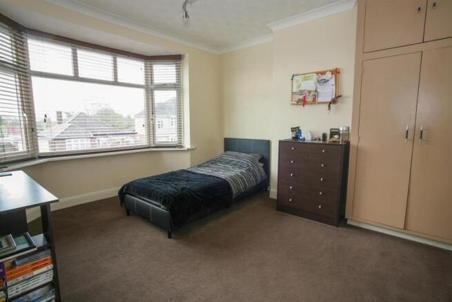 Bed 3-2.jpg