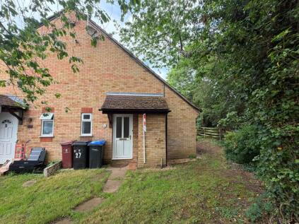 Bollinger Close, Northampton
