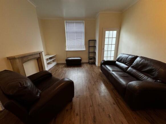 136682_33478126_IMG_01_0000