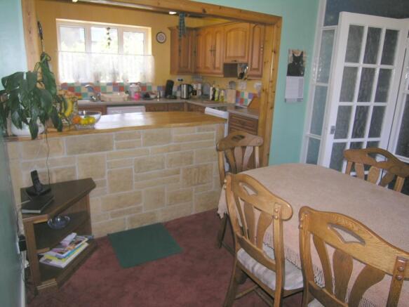 kitchen/dining room
