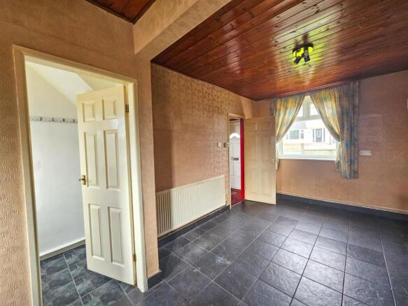 3 bed Terraced for sale Image 6