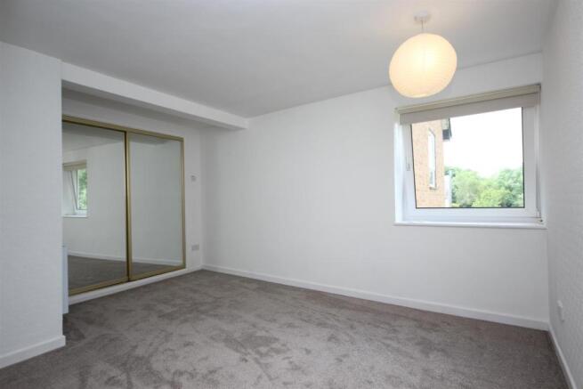 Master Bedroom.JPG