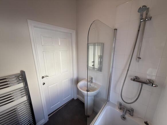 1 bed Flat to rent Image 7