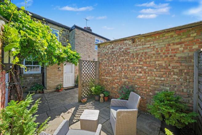 1 bed Terraced for sale Image 8