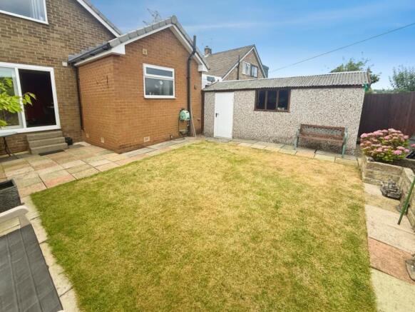 4 bed House for sale Image 11