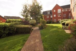 Flat 35, Lovell Court, Parkway, Crewe CW4 7FW