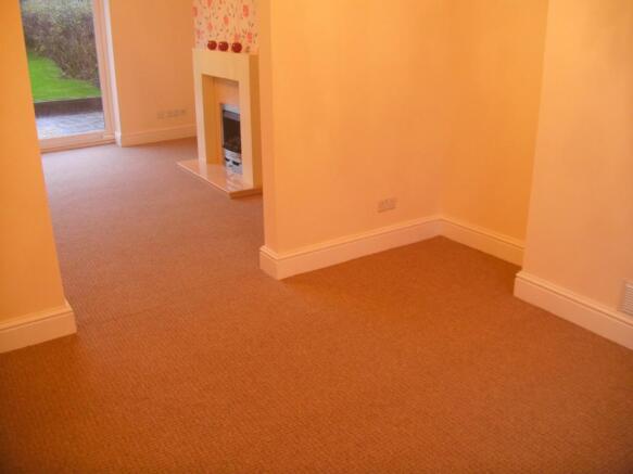 Lounge/Dining Room