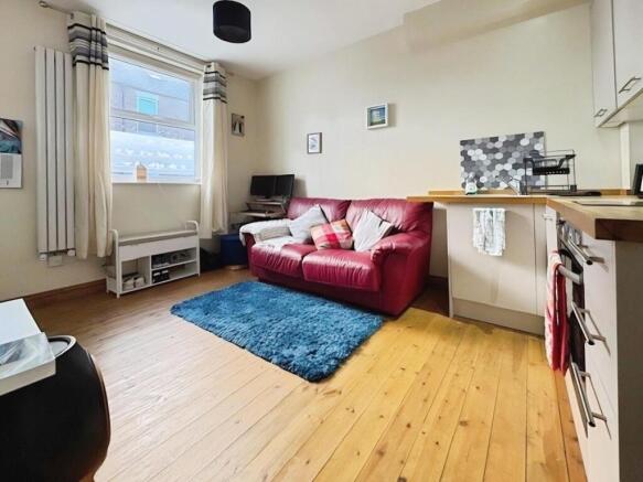 7d507989-LOUNGE 202.jpg