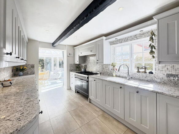 4 bed End of Terrace for sale Image 12