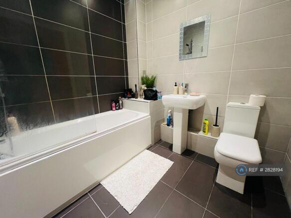 1 bed Flat to rent Image 8