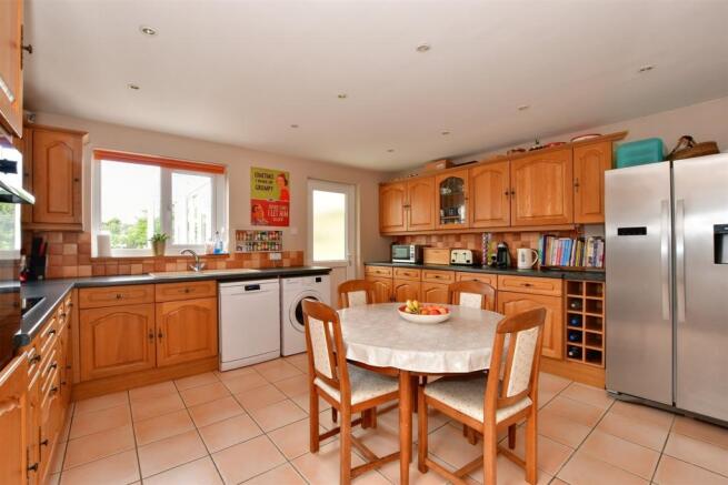 Kitchen/ Breakfast Room