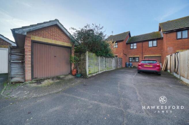 Vaughan Drive, Kemsley - Garage